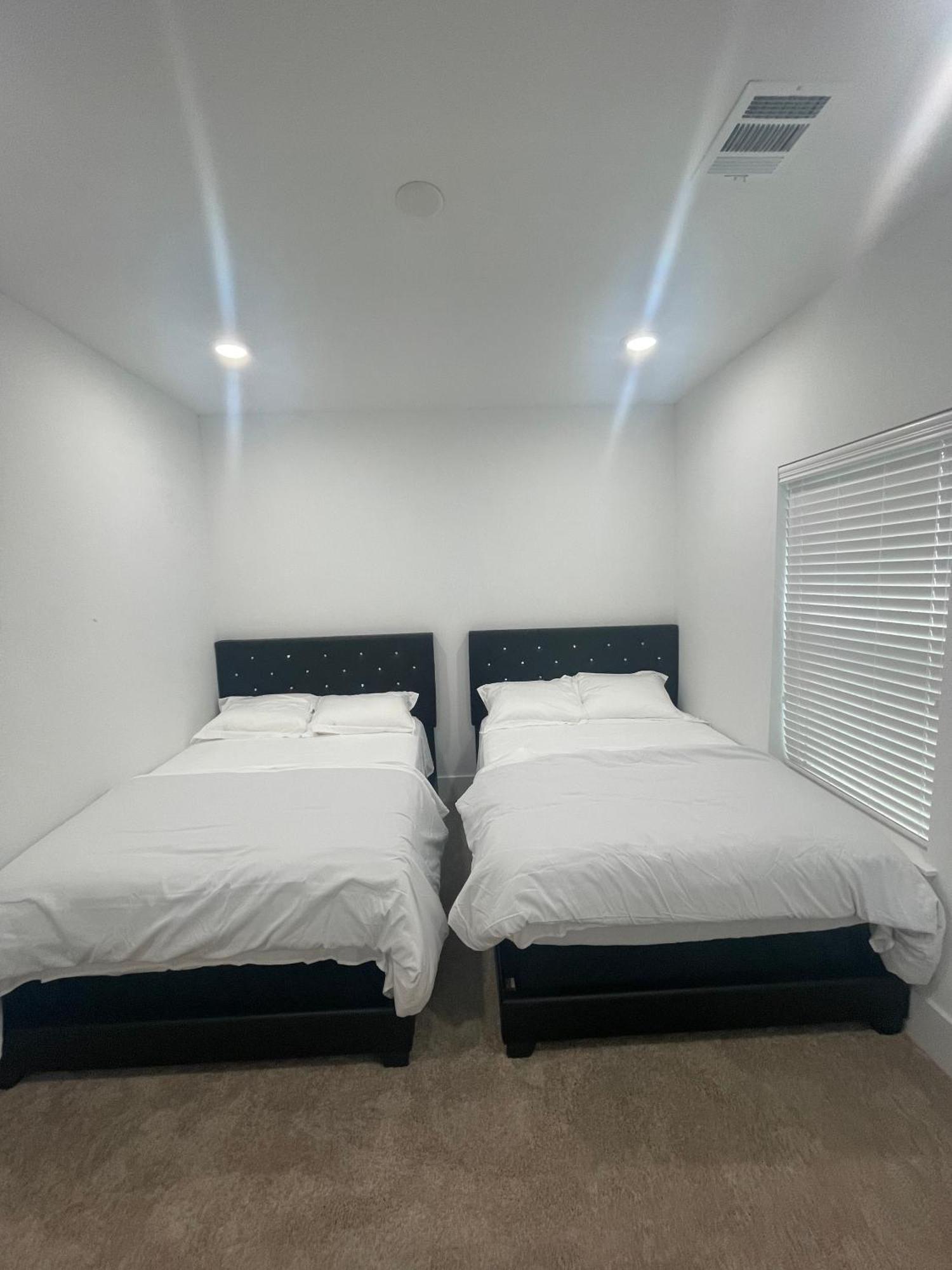 Comfortable 3 Bedroom - Heart Of Texas Medical Center ヒューストン エクステリア 写真