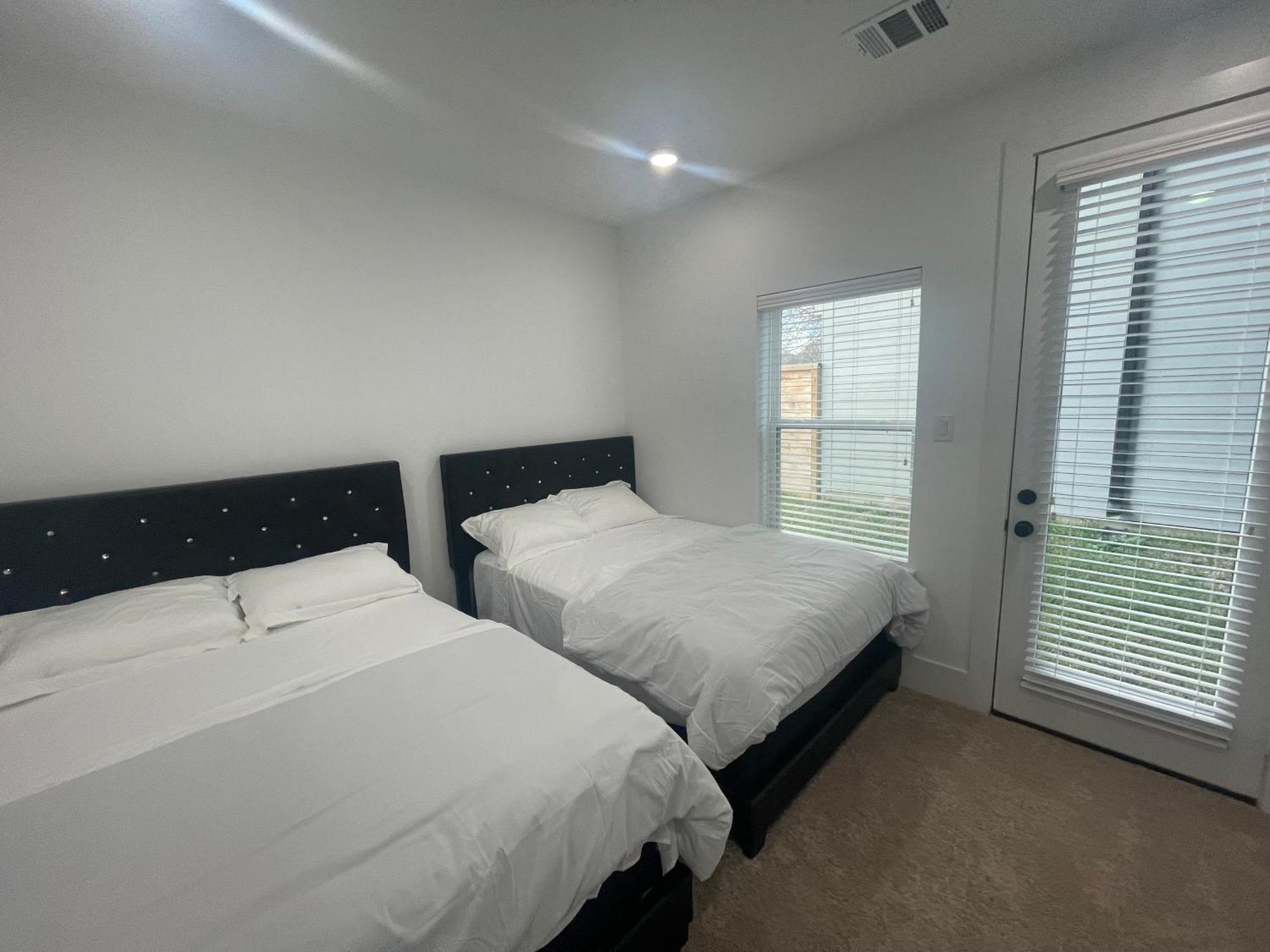 Comfortable 3 Bedroom - Heart Of Texas Medical Center ヒューストン エクステリア 写真