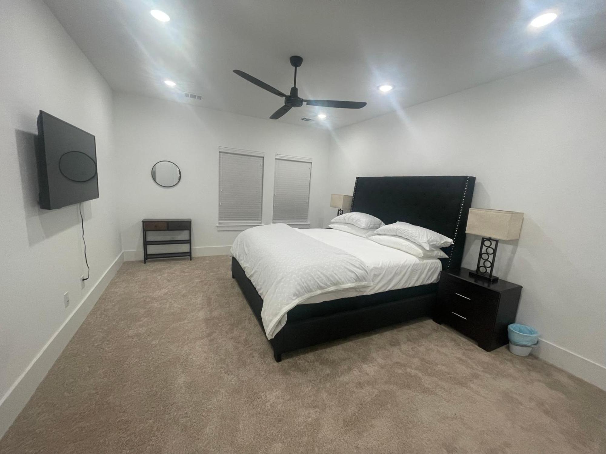 Comfortable 3 Bedroom - Heart Of Texas Medical Center ヒューストン エクステリア 写真