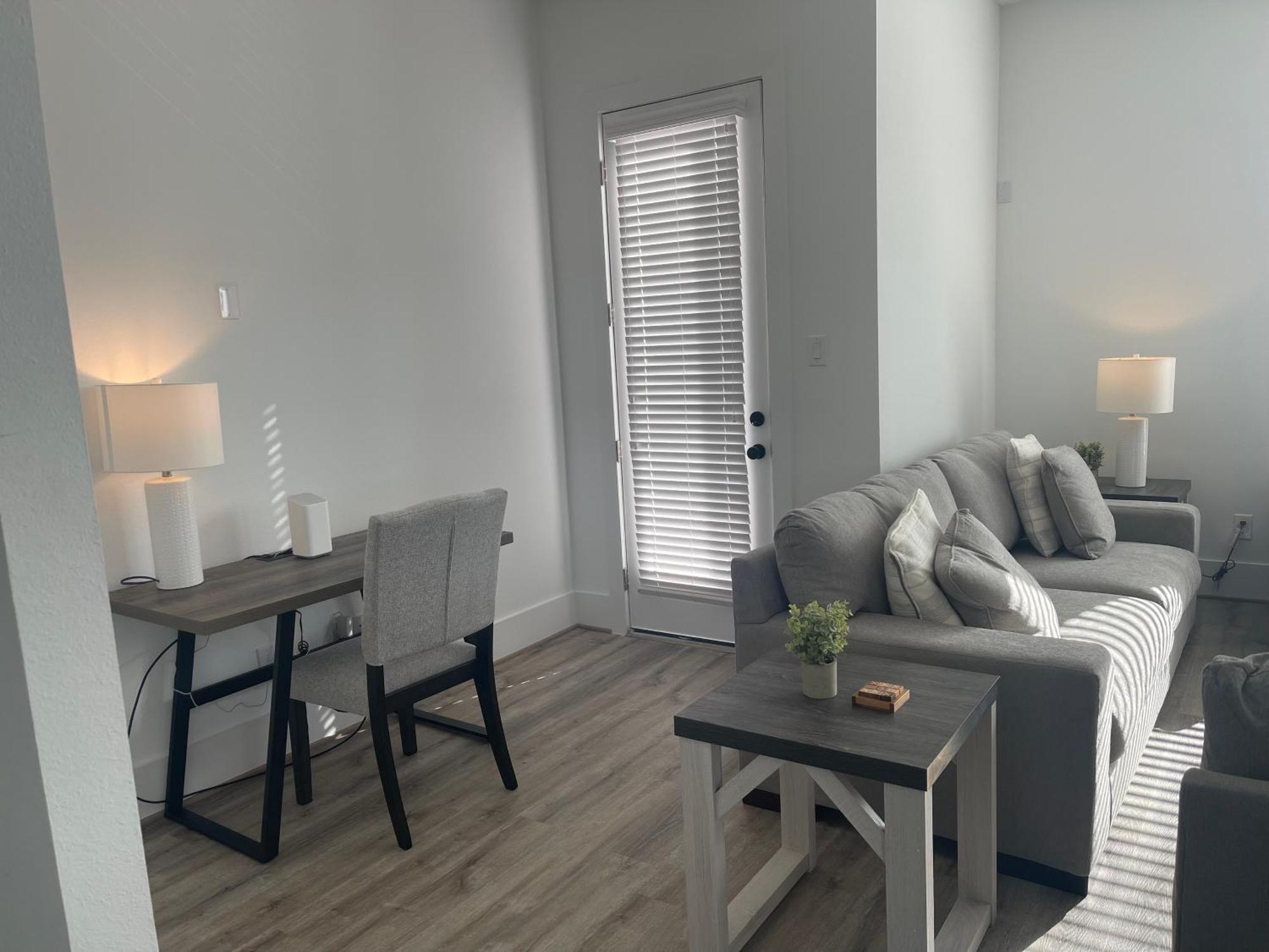 Comfortable 3 Bedroom - Heart Of Texas Medical Center ヒューストン エクステリア 写真