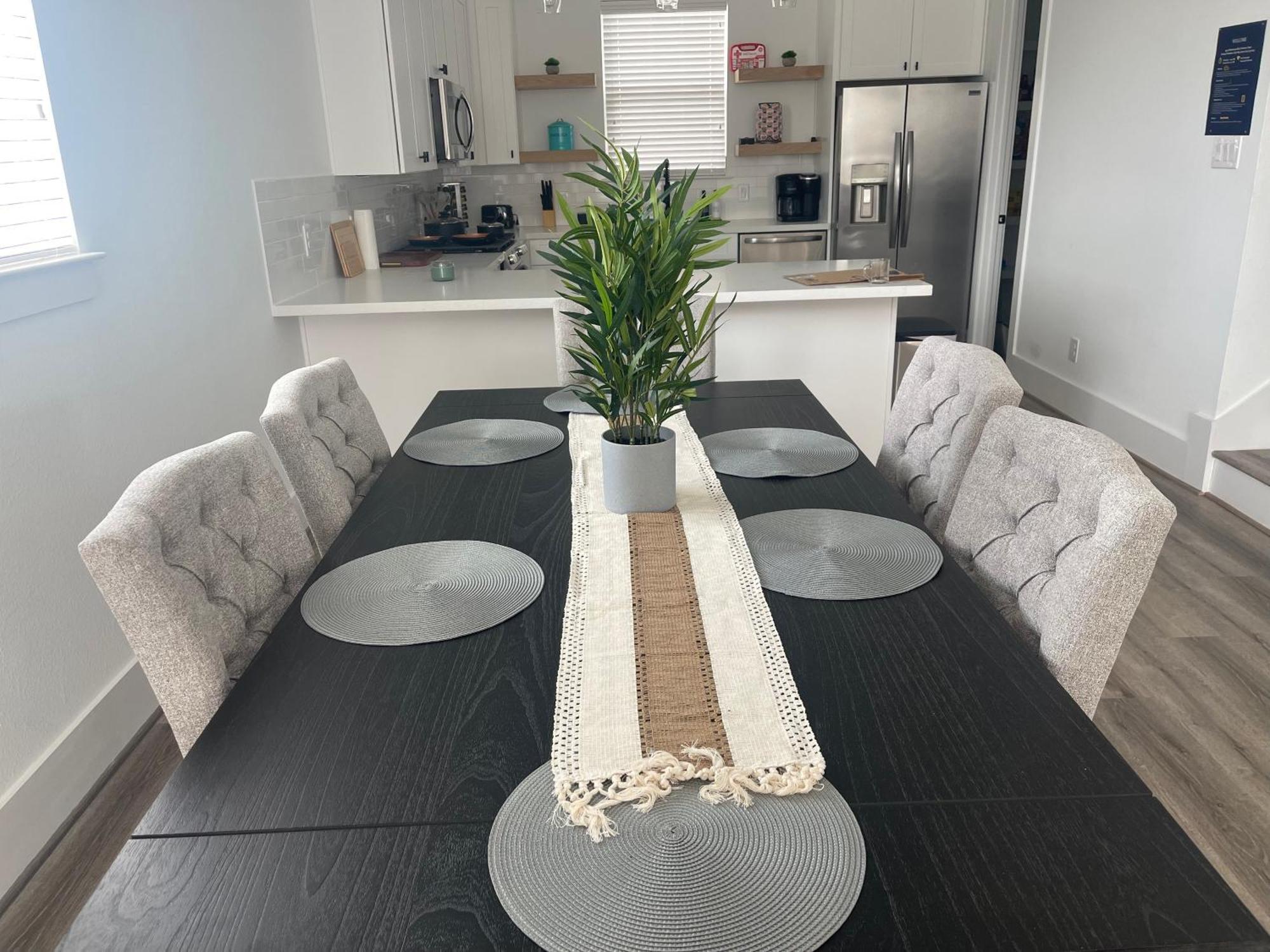 Comfortable 3 Bedroom - Heart Of Texas Medical Center ヒューストン エクステリア 写真