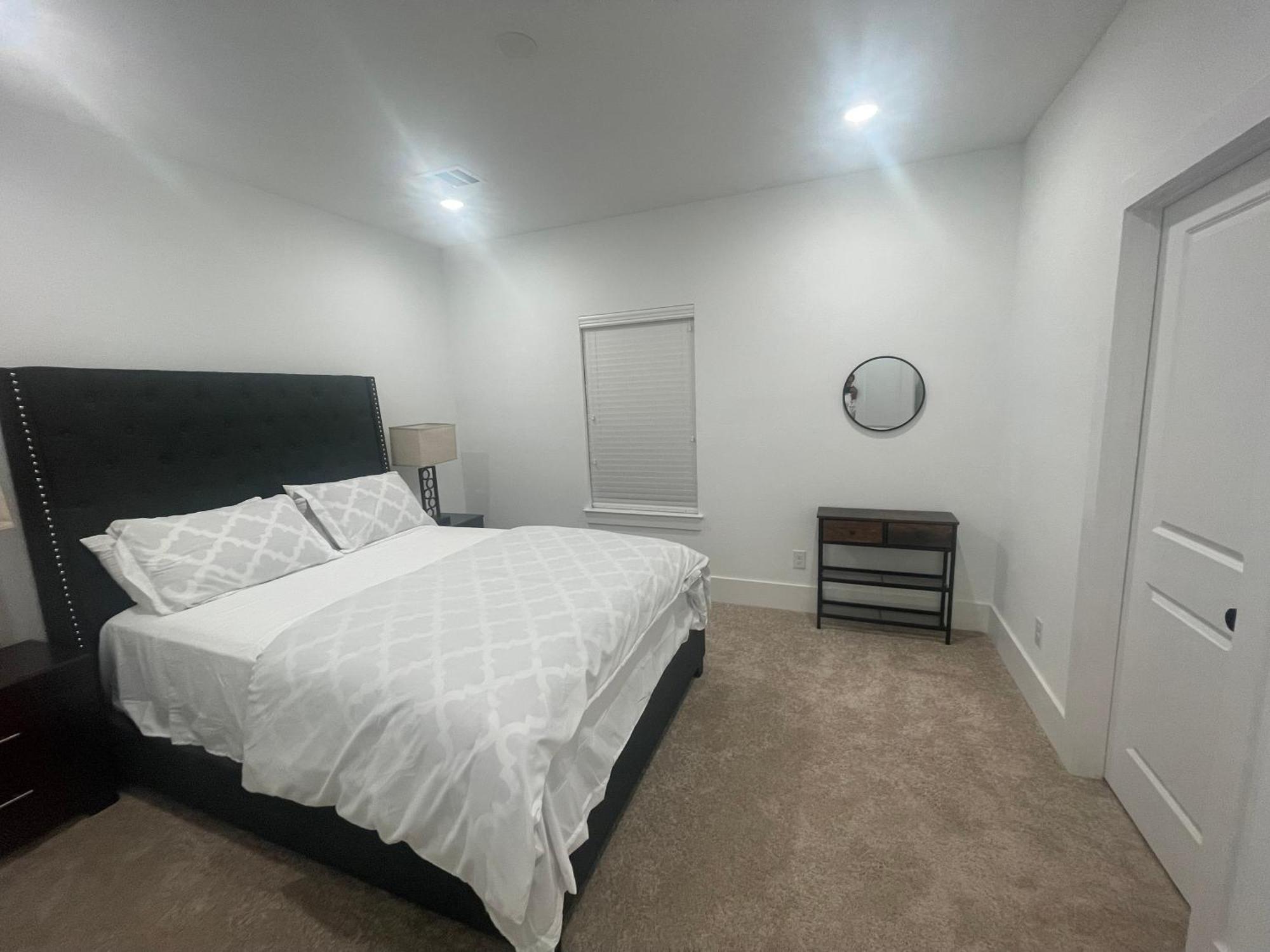 Comfortable 3 Bedroom - Heart Of Texas Medical Center ヒューストン エクステリア 写真